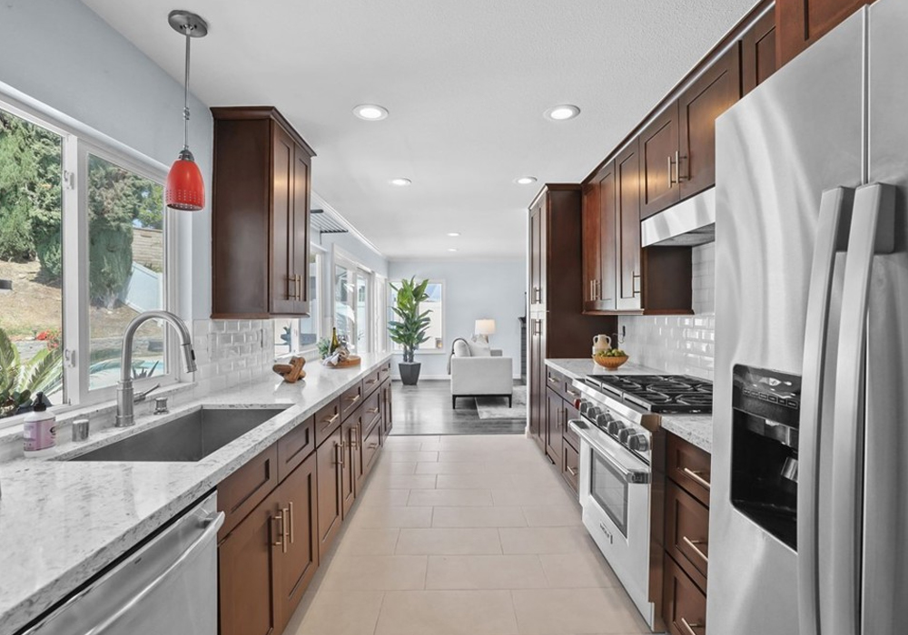 25801 Chapel Hill Dr