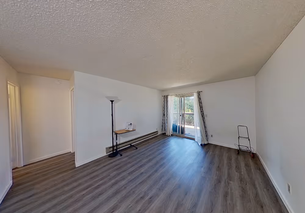 1126 Cherry Ave Apt 105