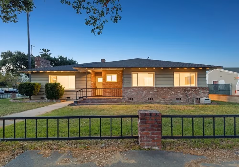 705 E Foothill Blvd