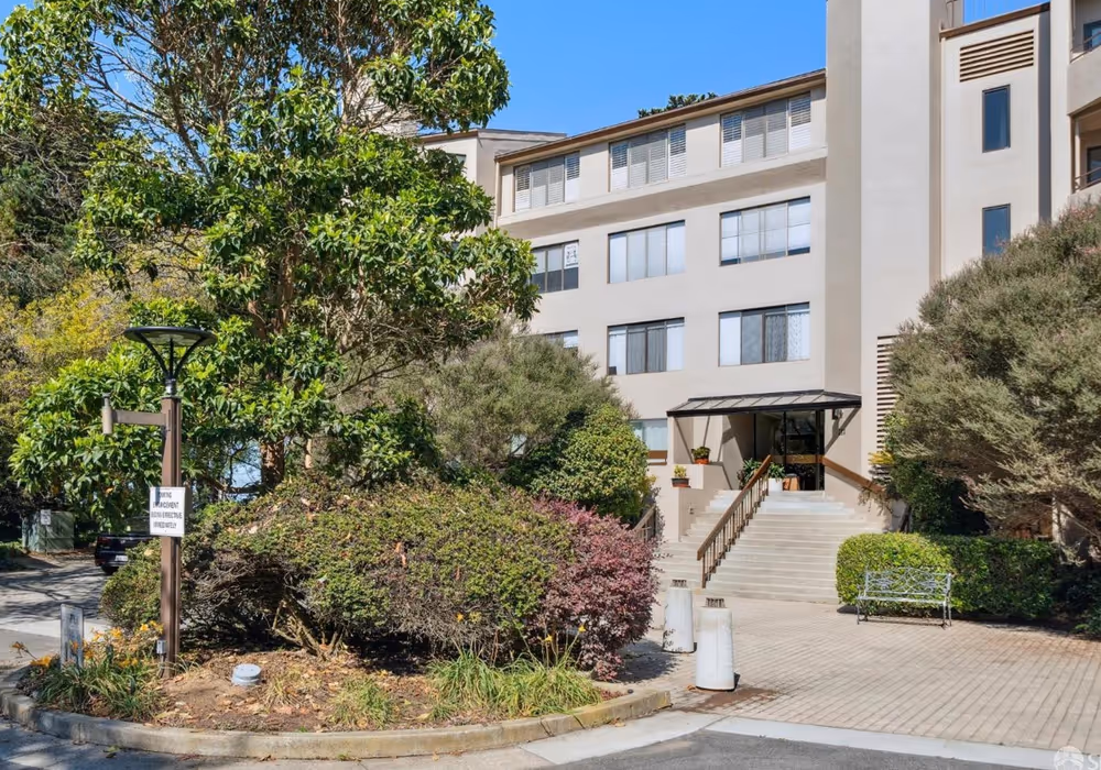 208 N. Lake Merced Hls #1E