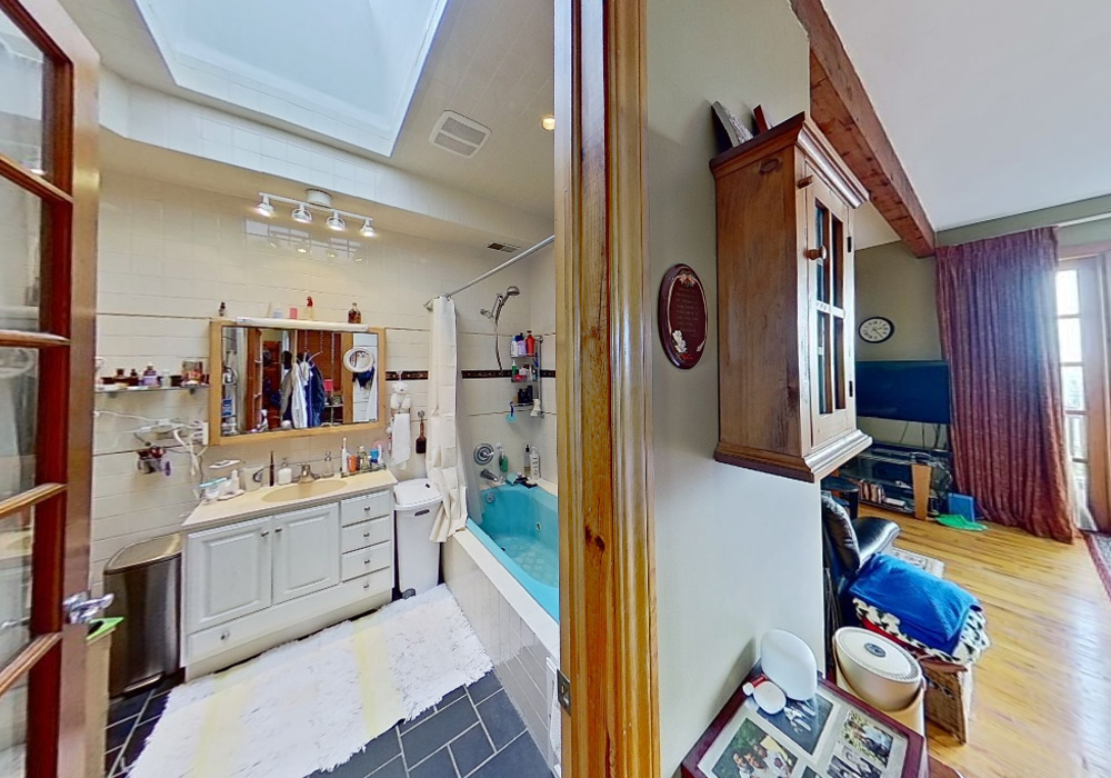 281 Castro St