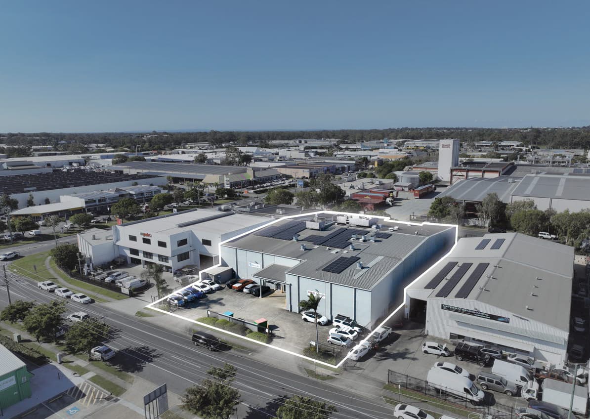 Blue-chip Brisbane TradeCoast 6% Industrial Investment aerial