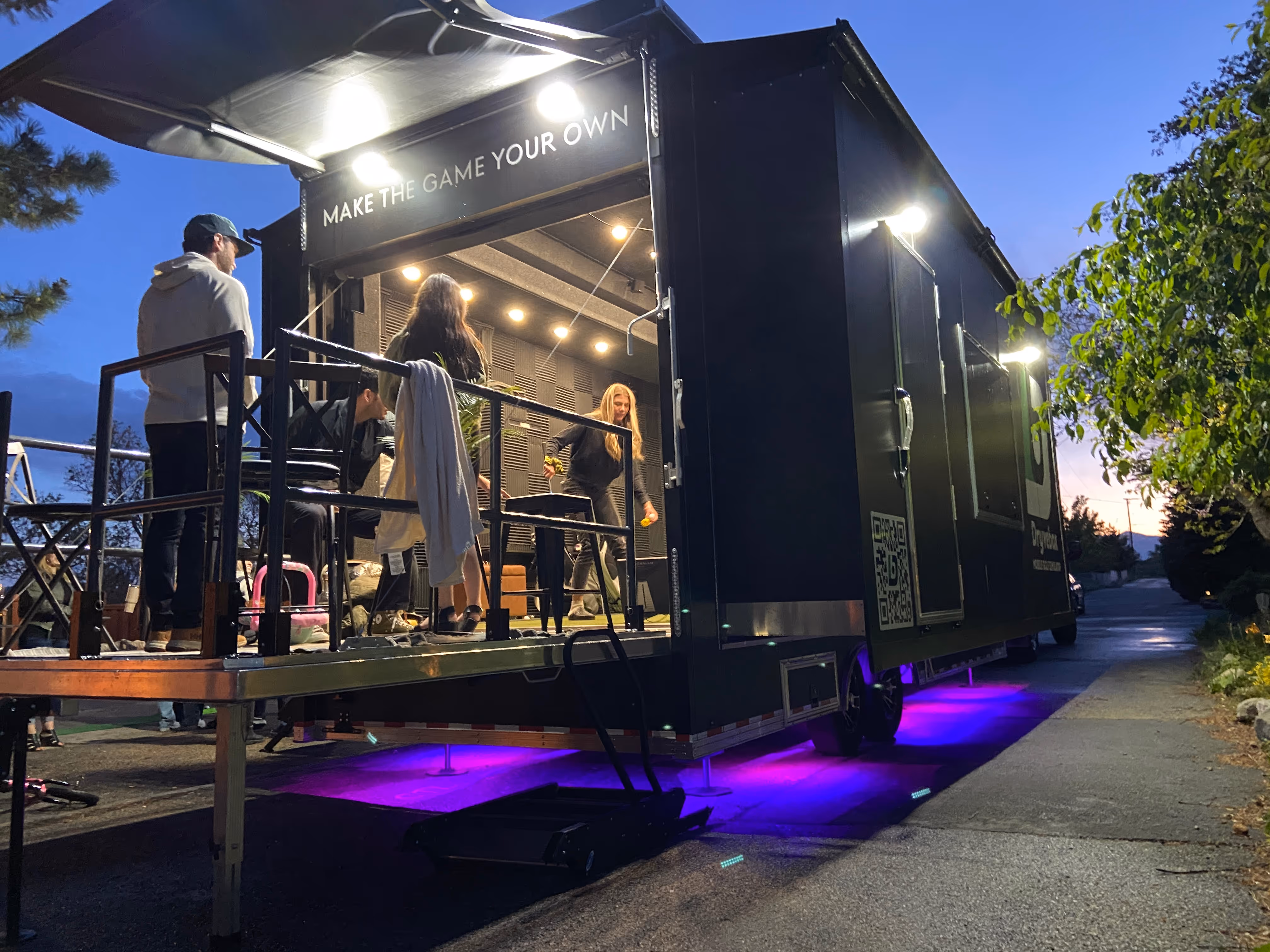 Event with golf simulator at night