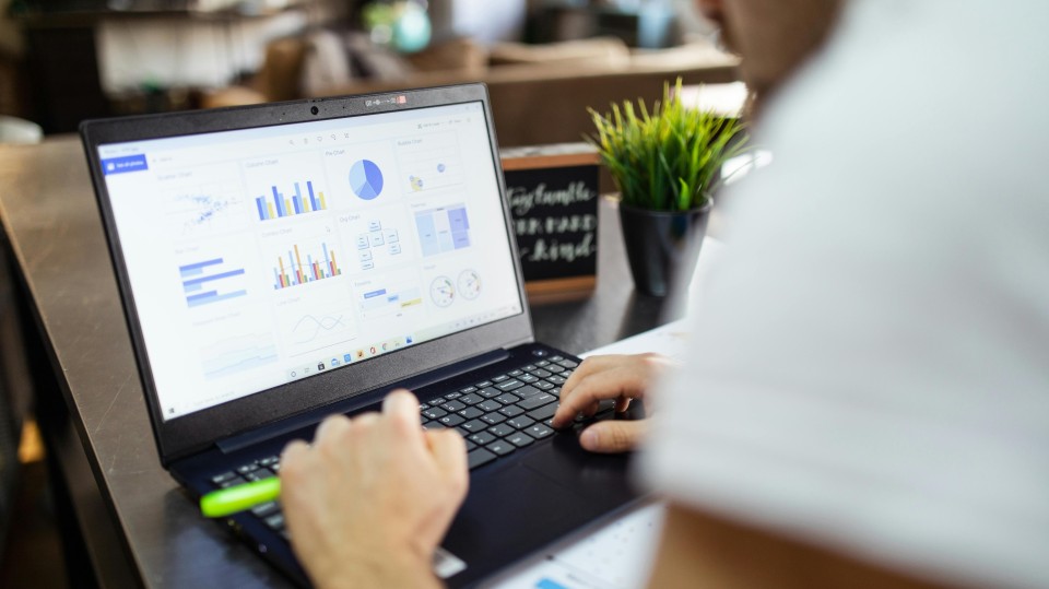 Hoe krijg je als woningcorporatie grip op softwaremigraties? 