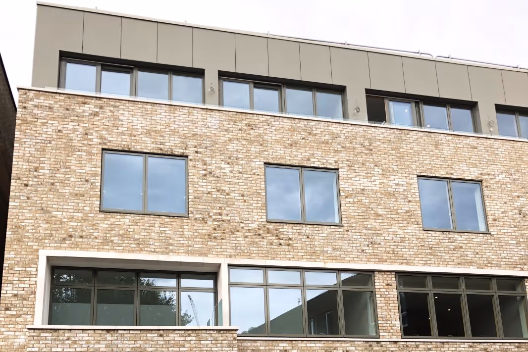 Centurion Close, London, M&M Contracts Ltd