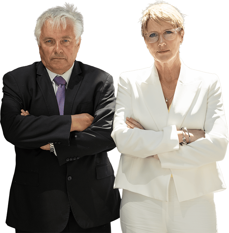 Photo of former independent politicians Zoe Daniel and Rex Patrick for their Federal High Court Challenge on electoral reforms