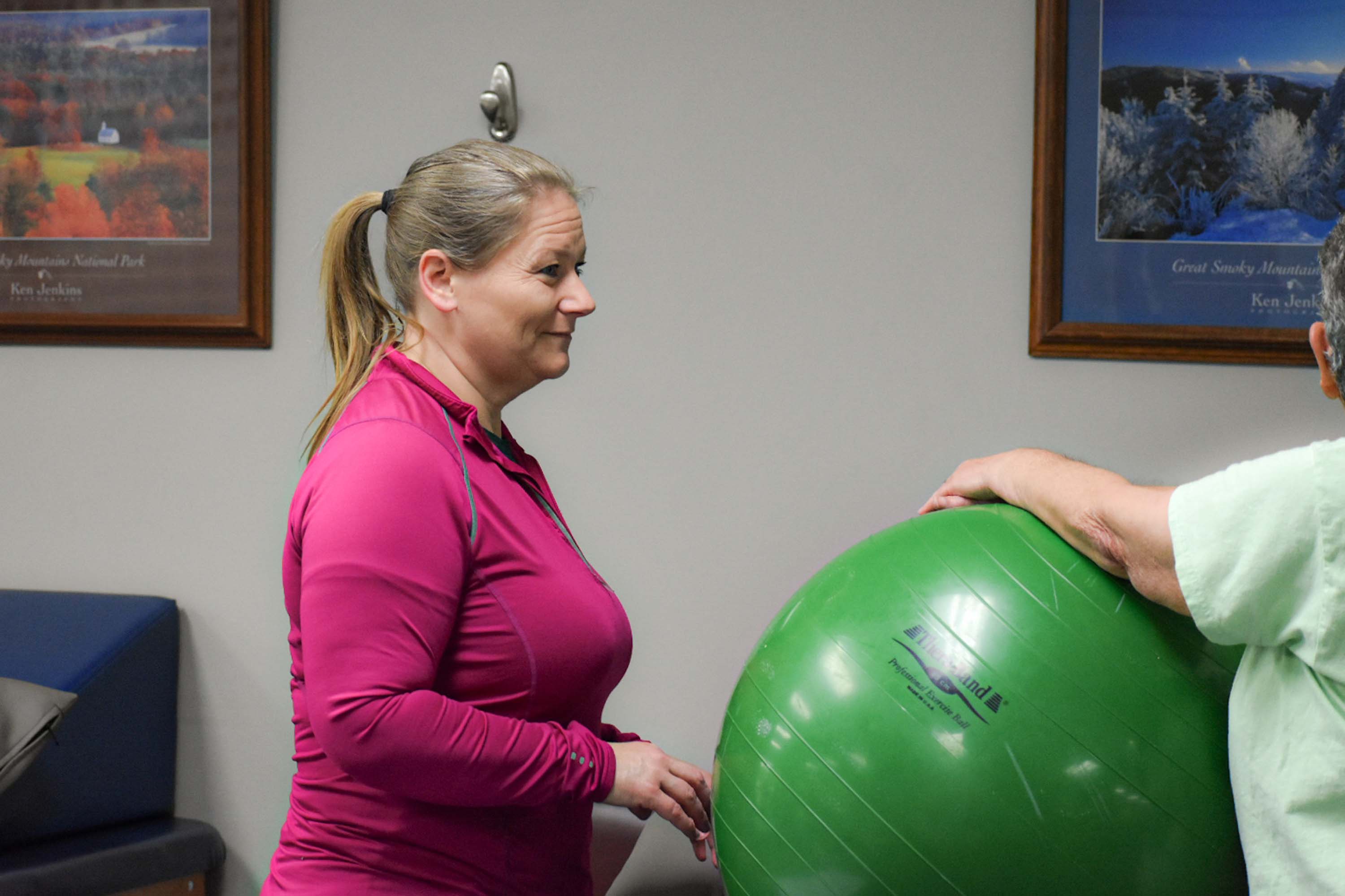 A Pro Therapy Services clinician working with a patient.