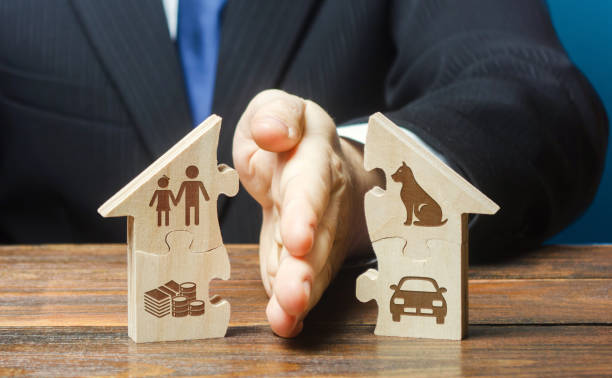 1,900+ Property Division Stock Photos, Pictures & Royalty-Free Images -  iStock | Divorce, Law, Child custody