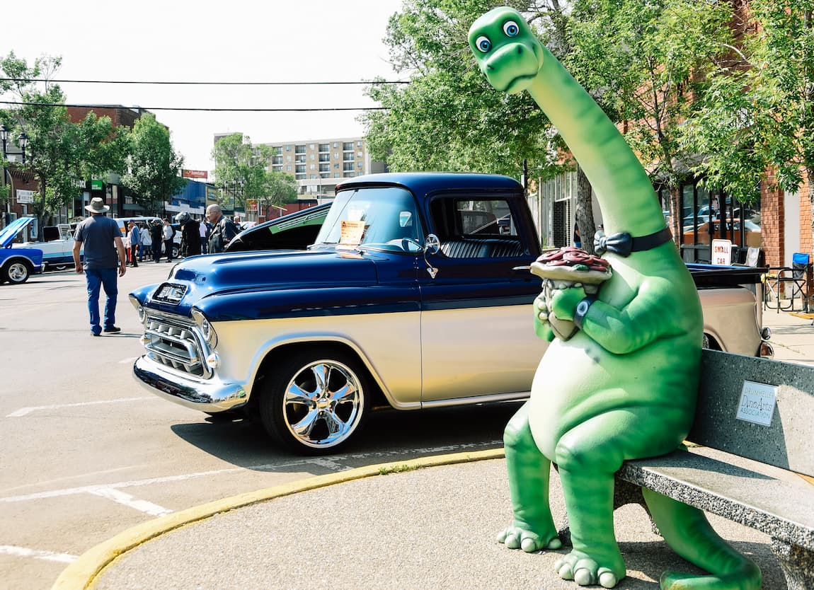 A image of a dinosaur Gus