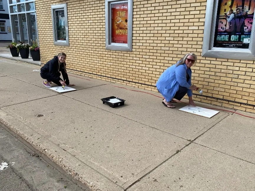 A image of people doing volunteer work