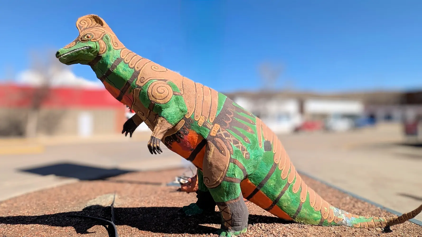 A image of a dinosaur statue Fabian