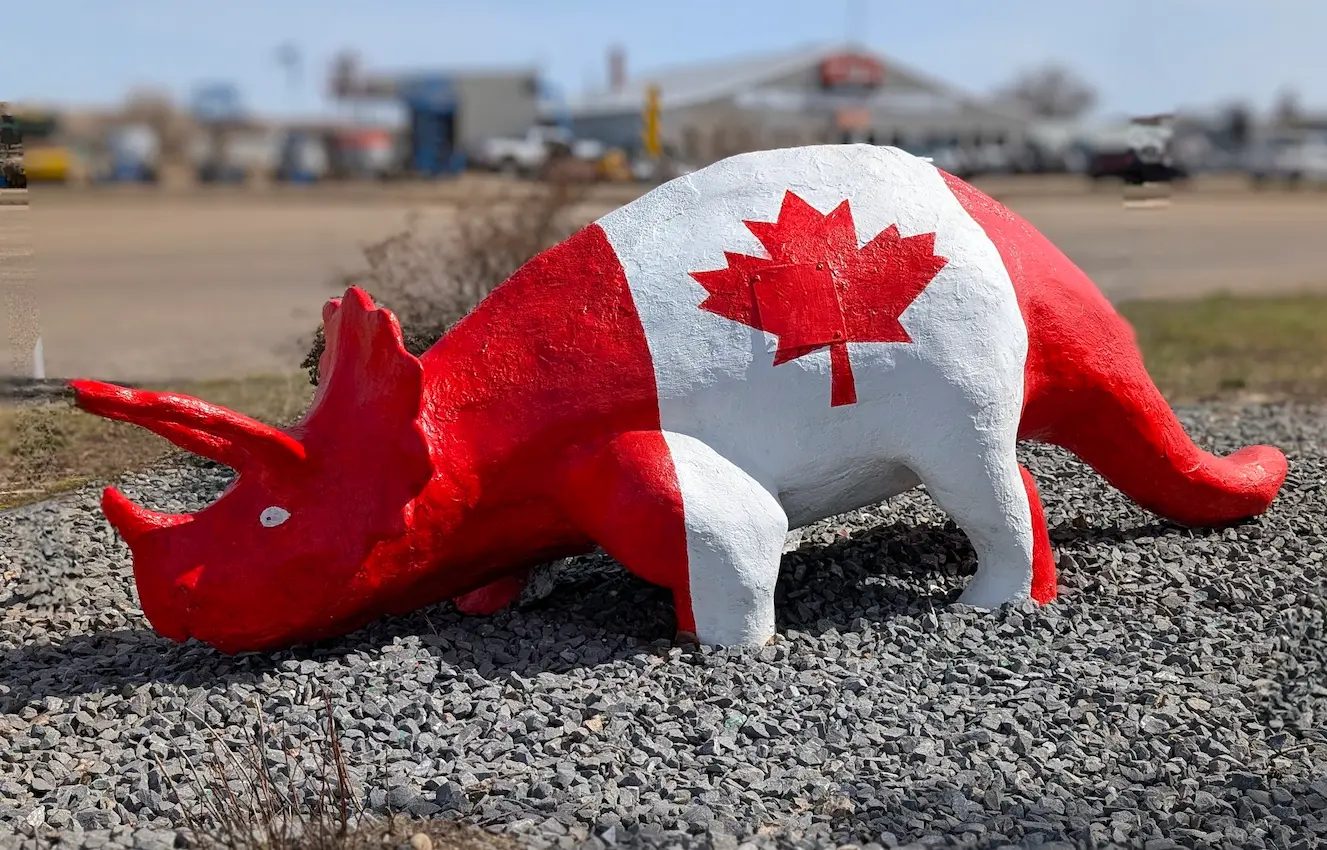 A image of a dinosaur statue Jergen