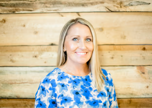 Photo of a lady wearing a floral blue shirt at Tower Hill First Presbyterian Church