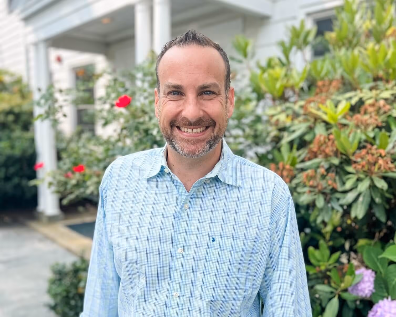 image of our senior Pastor Jason Tucker