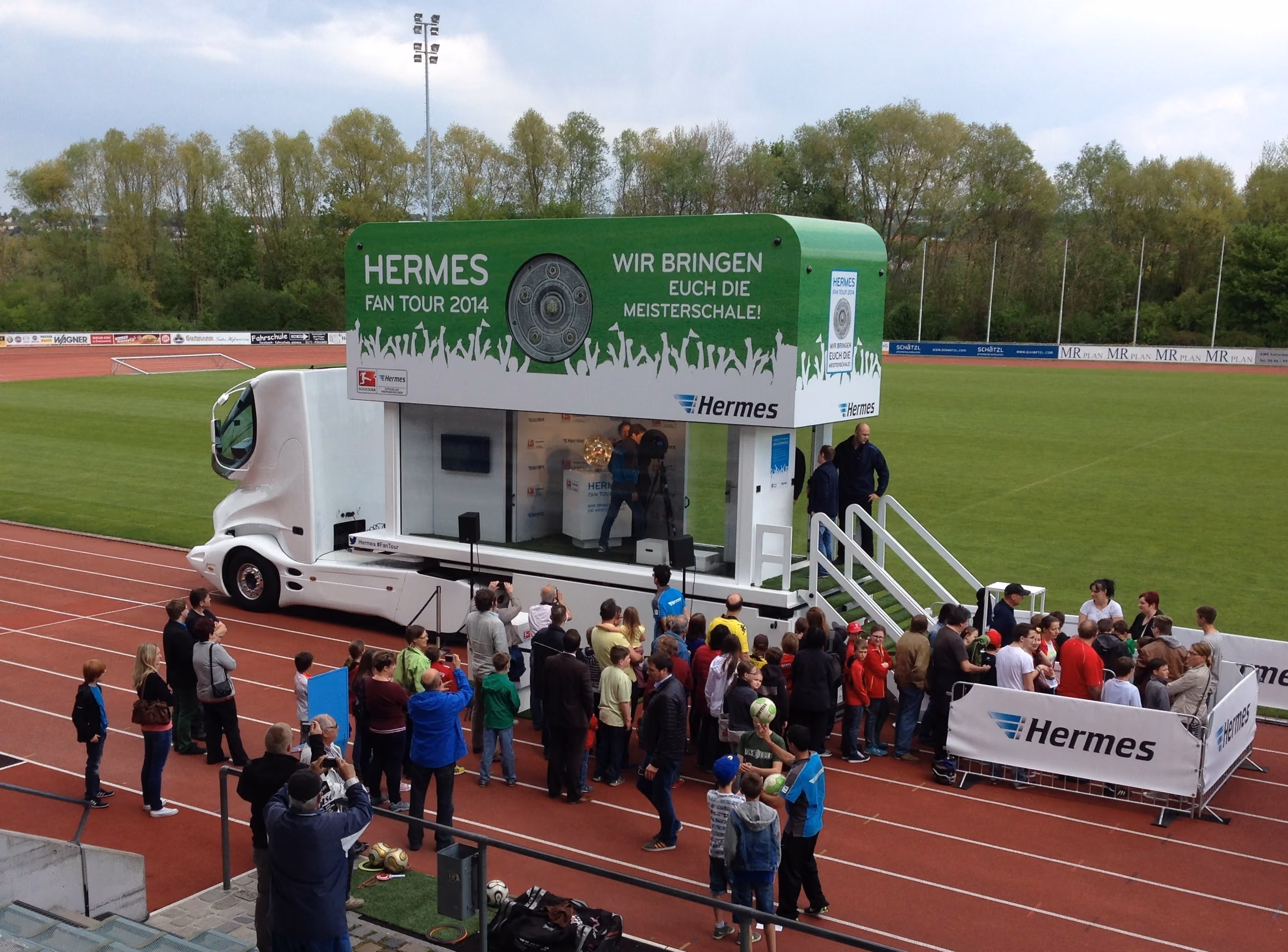 Hermes Showroom Truck Aussenansicht