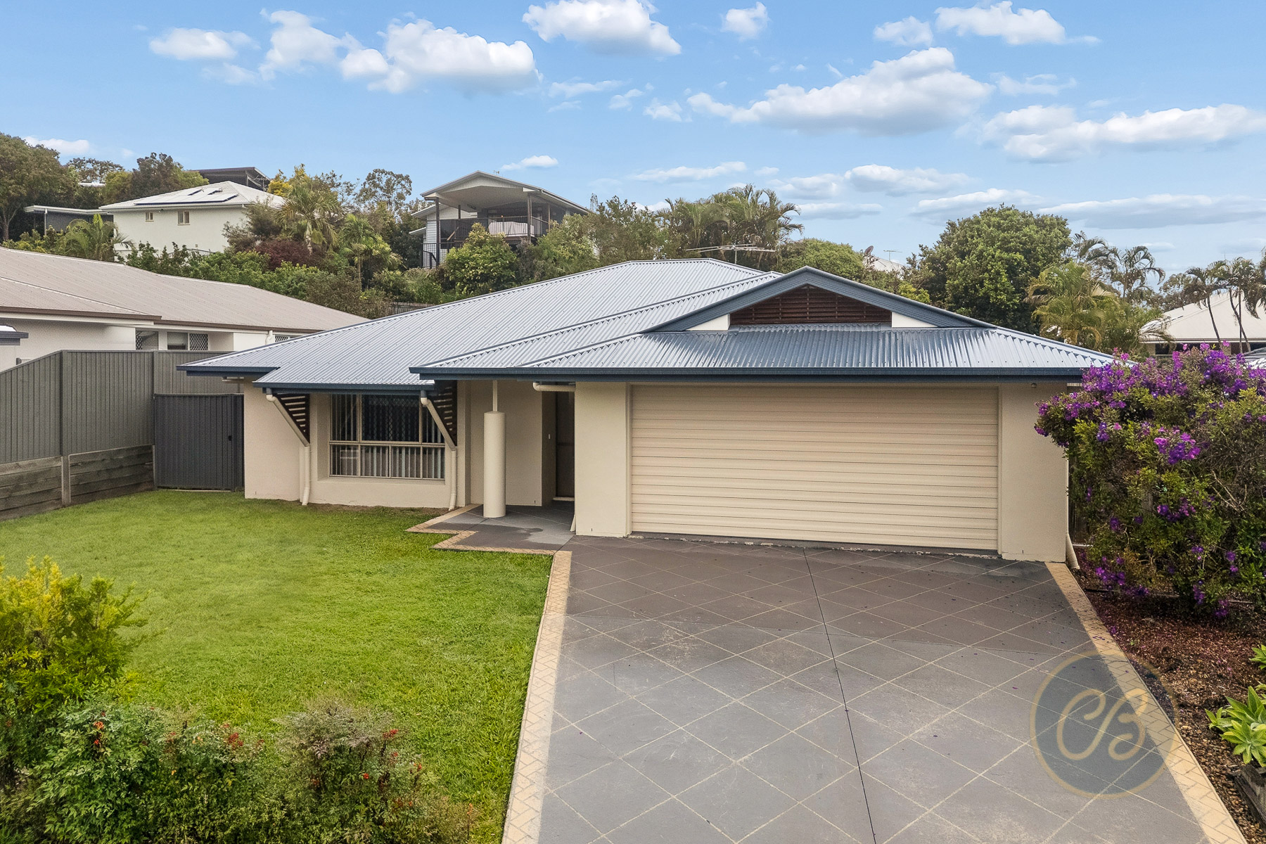 18 Brigadoon Crescent, Eatons Hill, Eatons Hill - Thumbnail 2