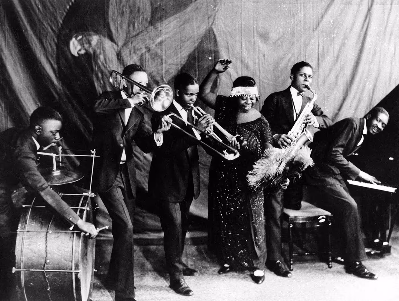 Ma Rainey with the Wild Cats Jazz Band. The band's founder, Tommy Dorsey, is on piano.