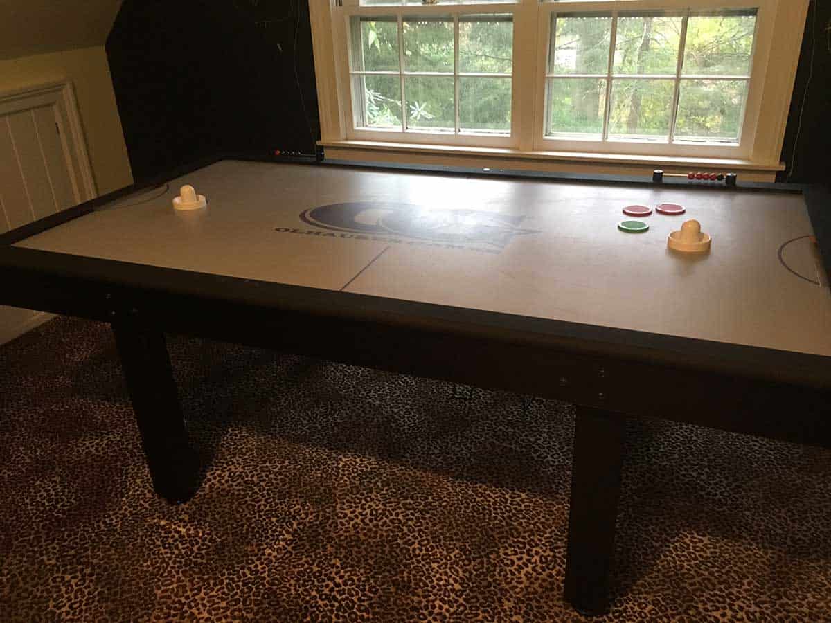 air hockey table