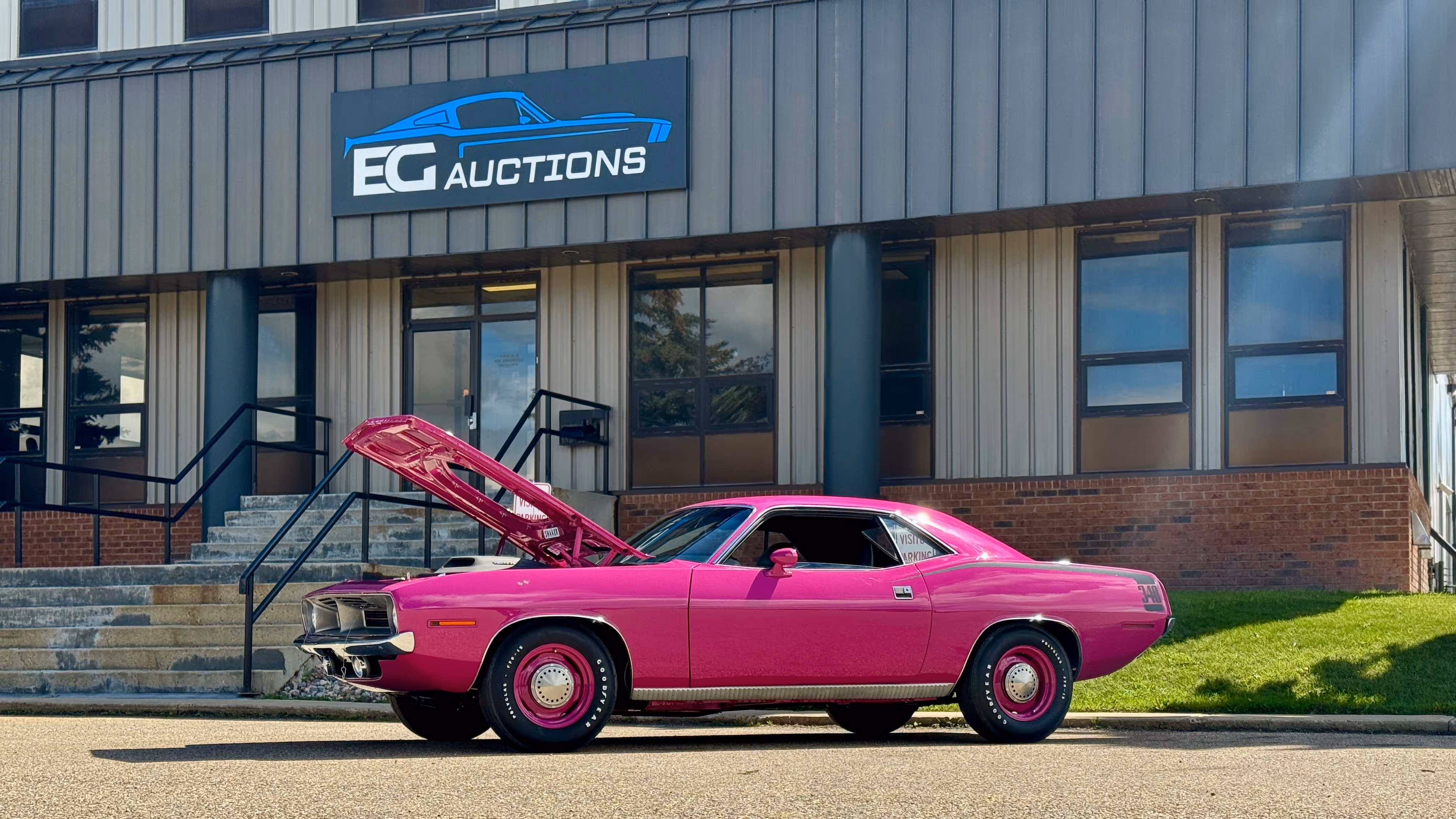 Classic Car Auction Background