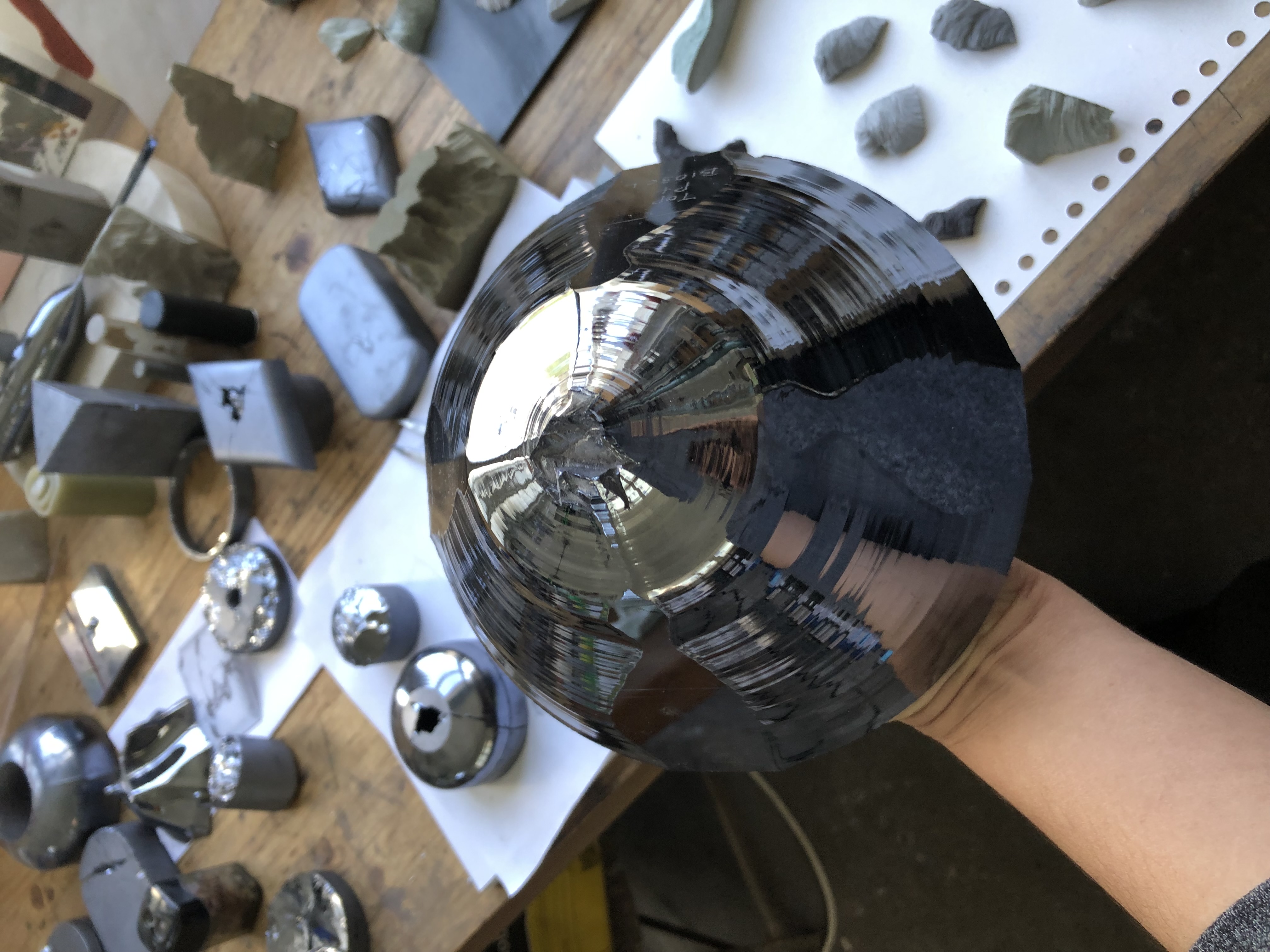 Experiments in the studio with monocrystalline silicon (Domingues 2023-2024)