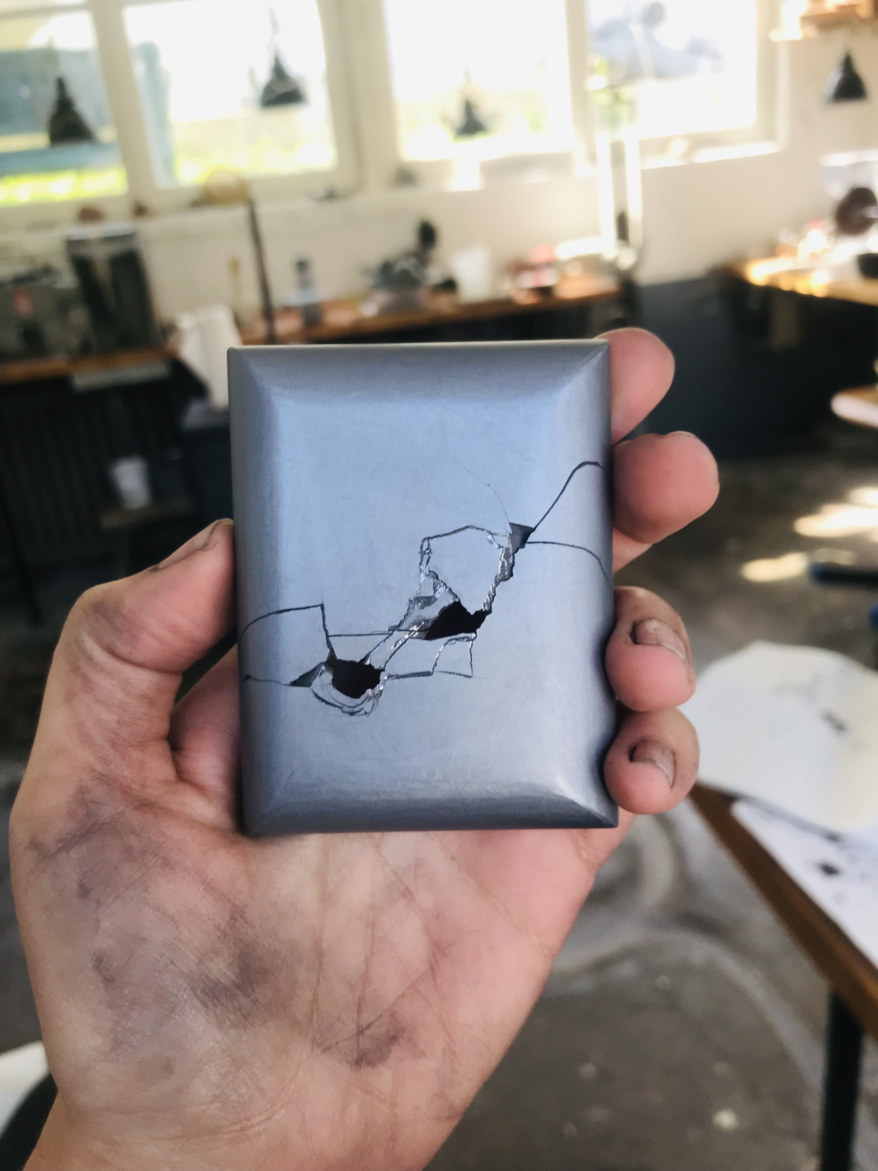 Experiments in the studio with monocrystalline silicon (Domingues 2023-2024).