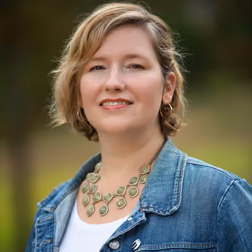 Christina Bailey headshot