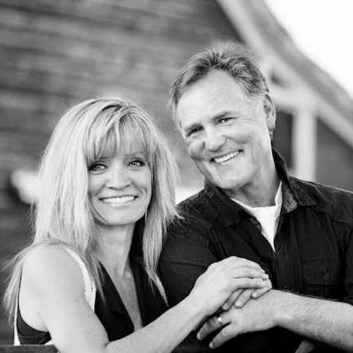 Les Coombs has been the Healing Rooms Pastor since 2010, leading the team that pastors our 800 volunteers and BSSM students. Les also serves as an Associate Leader of Bethel Activation Ministries (B.A.M.)