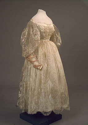 Evening dress trimmed with blonde lace, St Petersburg, Russia. 1830s. Source: Hermitage Museum