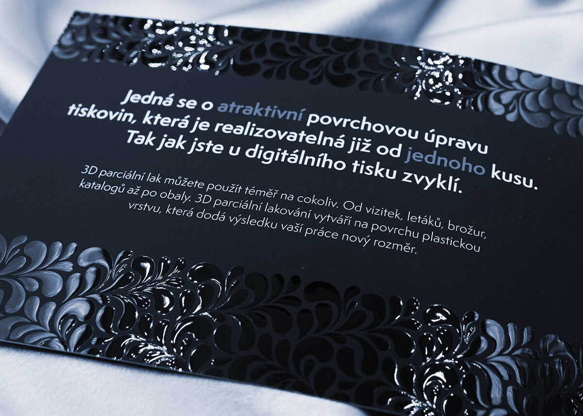 3D reliéfní a parciální lakování katalogu