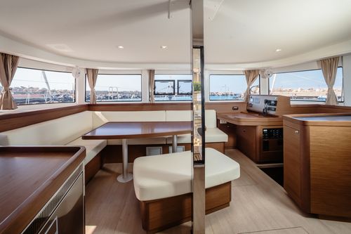Dinette_Lagoon_42_Cappero_Spartivento