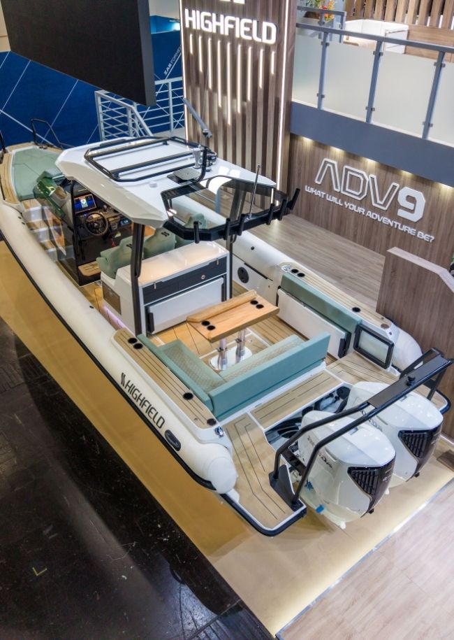 L'Highfield ADV9 in esposizione in anteprima mondiale al boot Düsseldorf 2026.