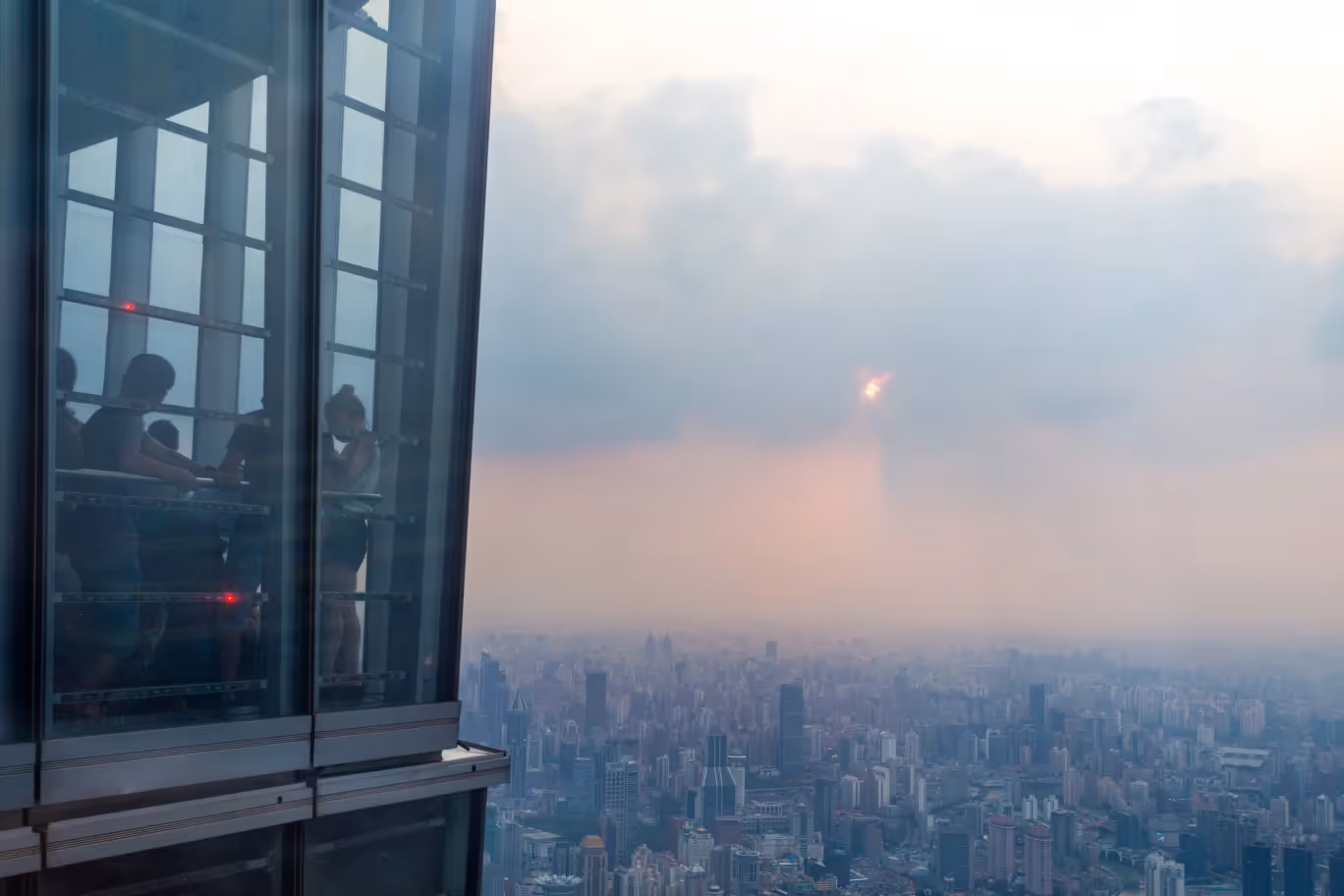 Shanghai Tower: arkitektonisk finess på svindlande höjder