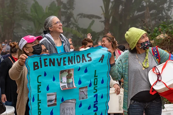 Displayed image from the thumbnail slider