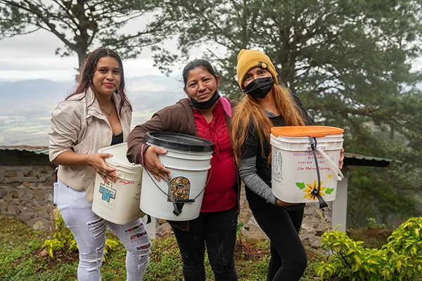 Displayed image from the thumbnail slider