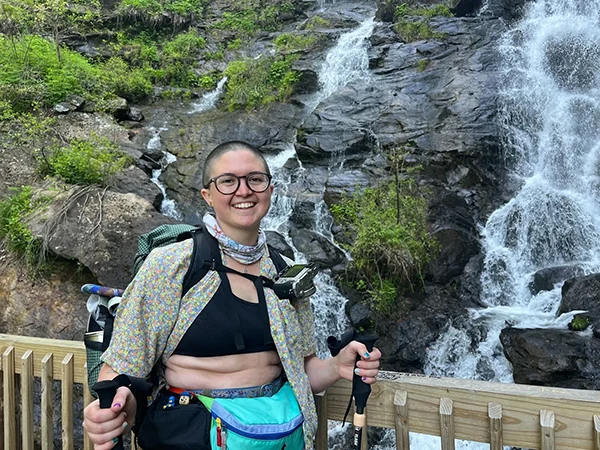 Displayed image from the thumbnail slider