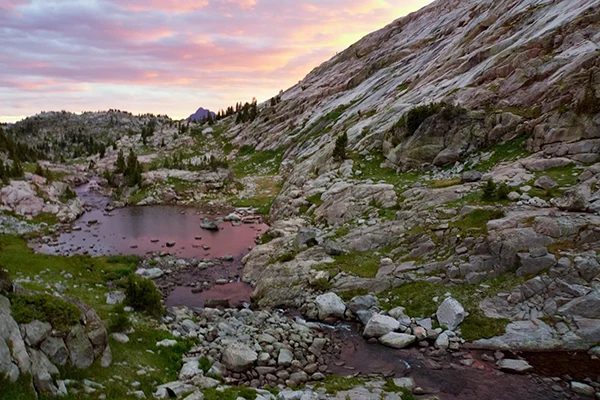 Displayed image from the thumbnail slider