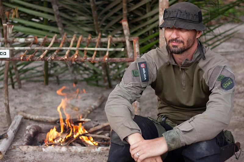 Displayed image from the thumbnail slider