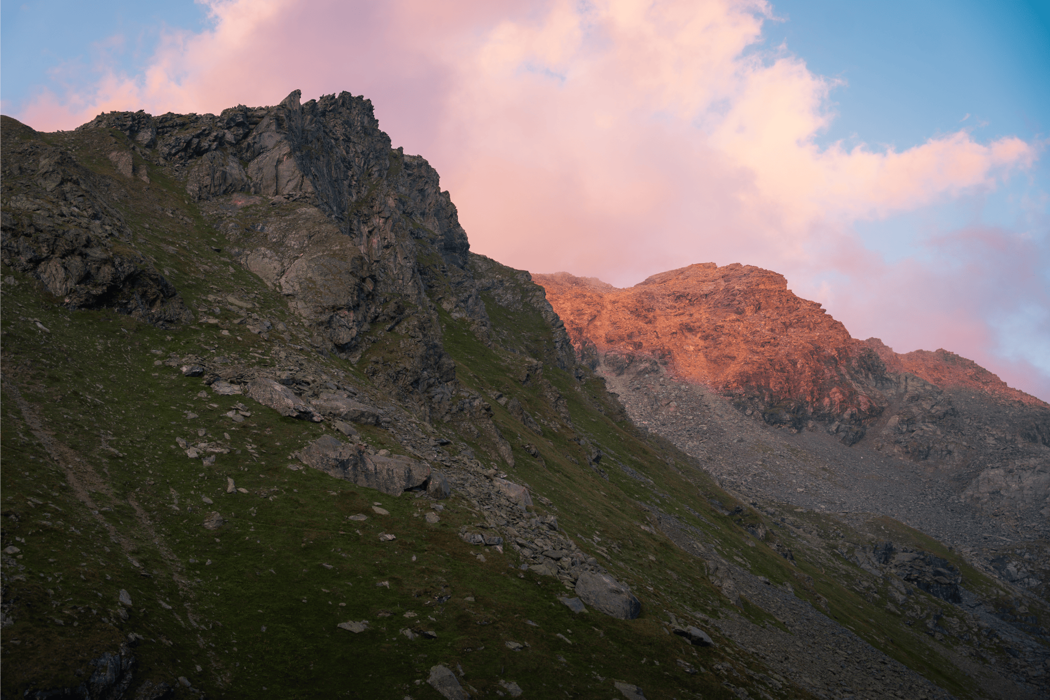 Displayed image from the thumbnail slider