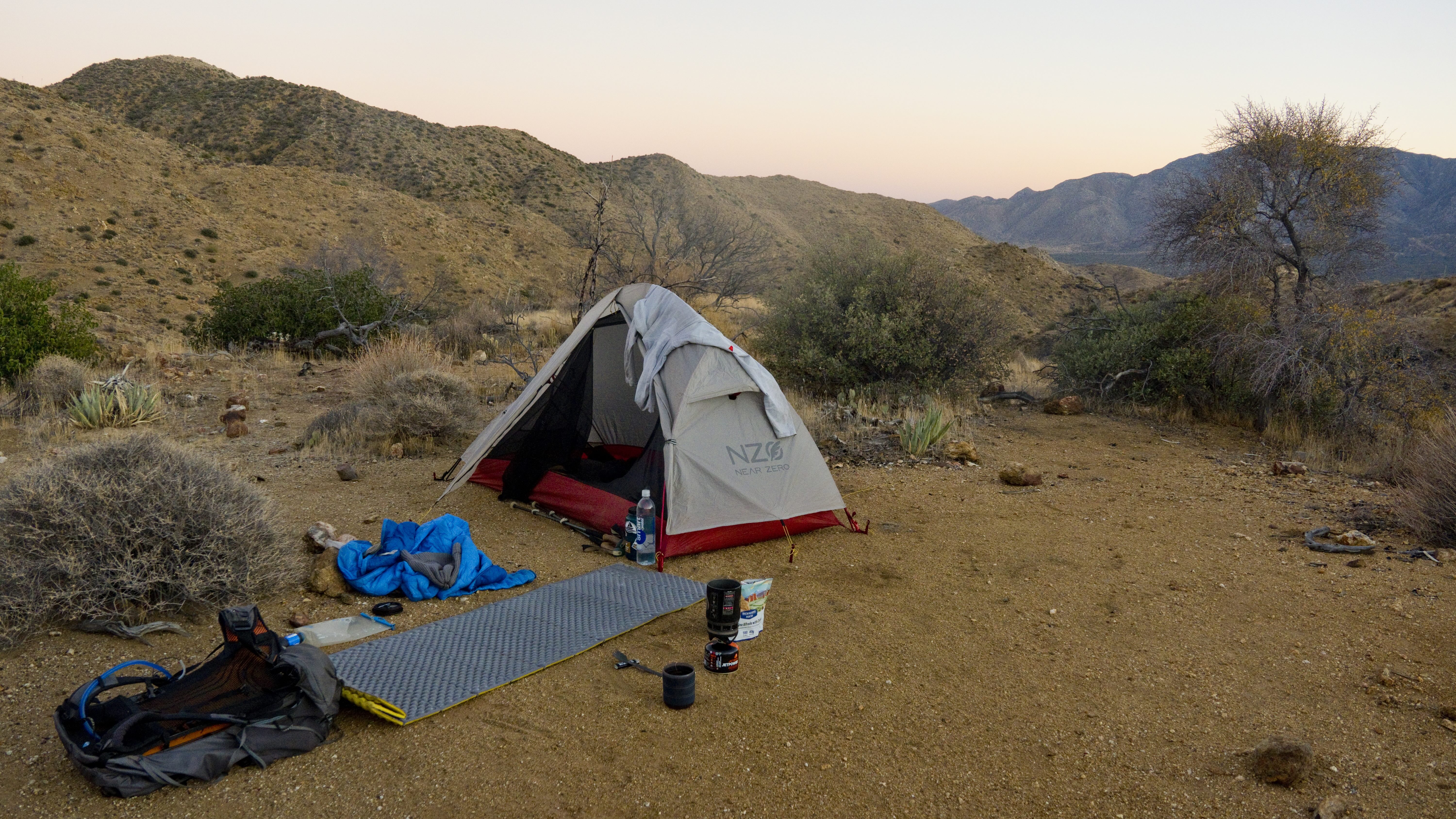 Displayed image from the thumbnail slider