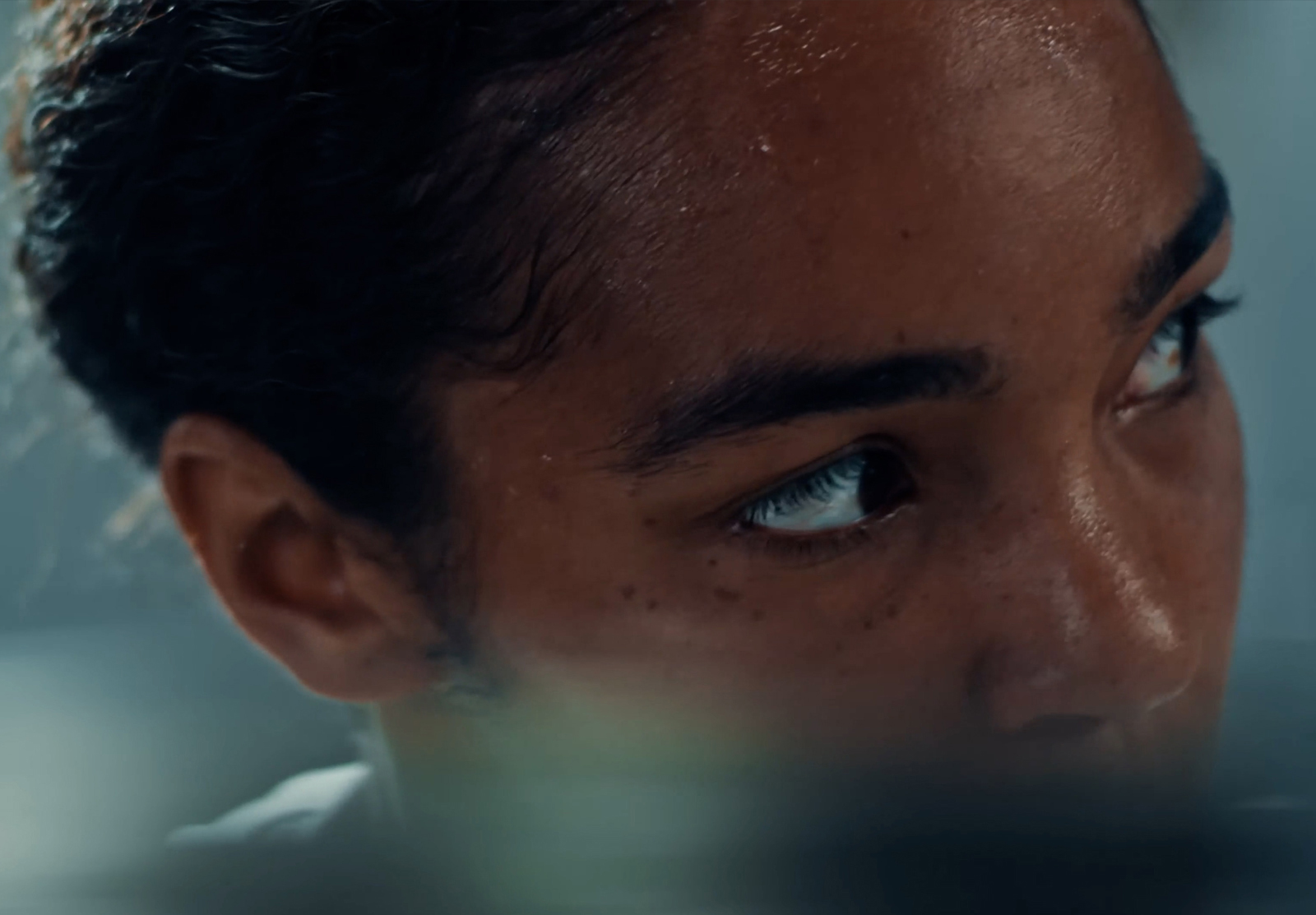 TINIE TEMPAH FT. SKEPSIS - EAT IT UP