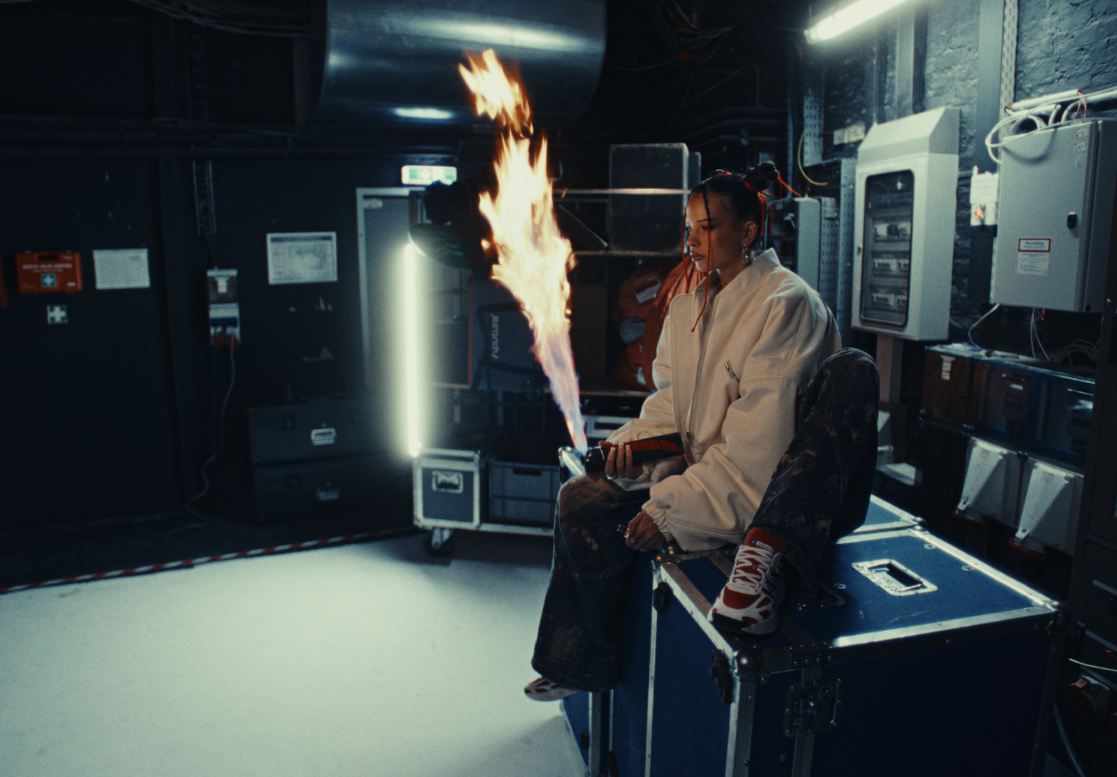 NINA CHUBA - FARBENBLIND & WALDBRAND