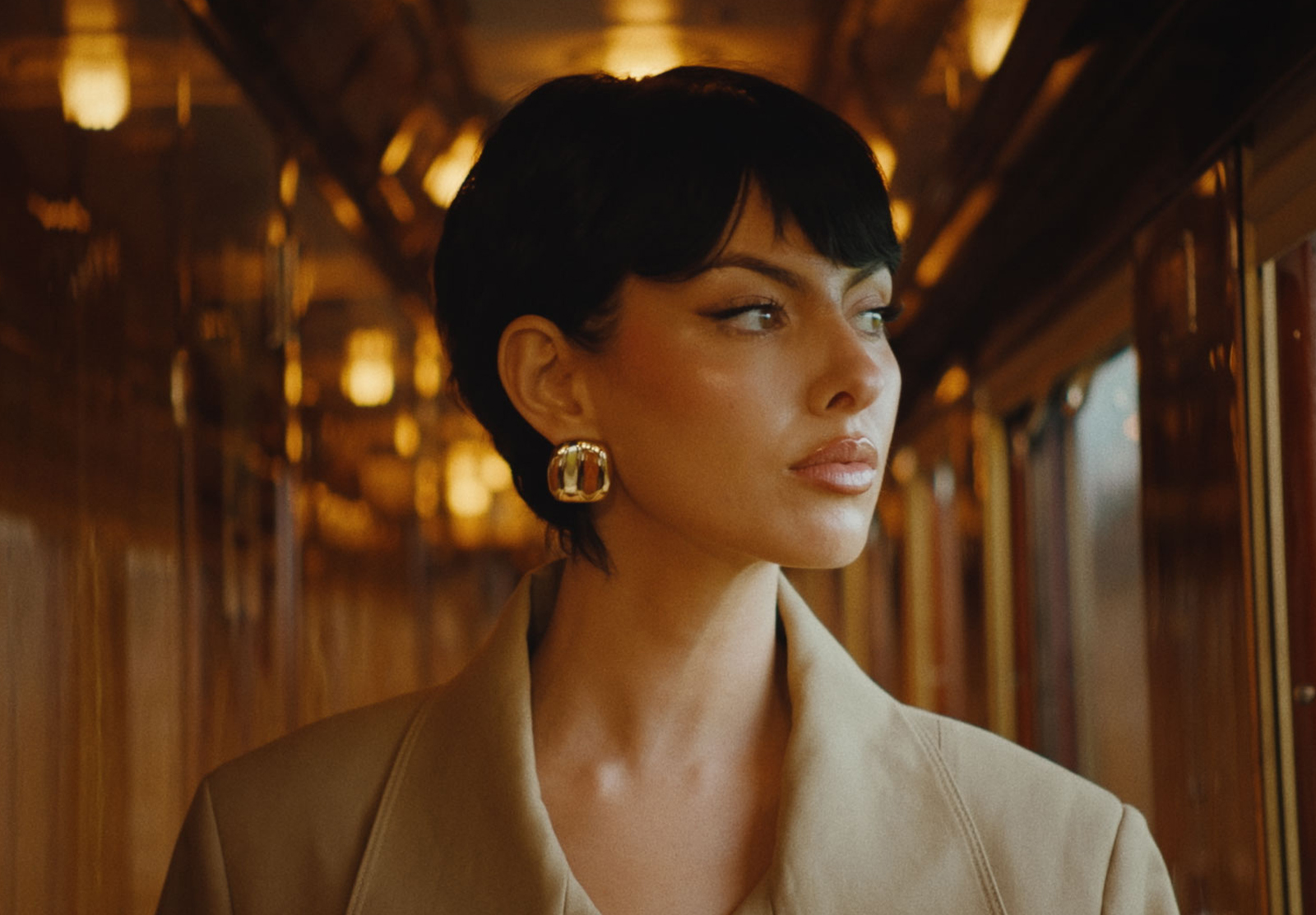 BELMOND - WRITERS ON THE RAILS