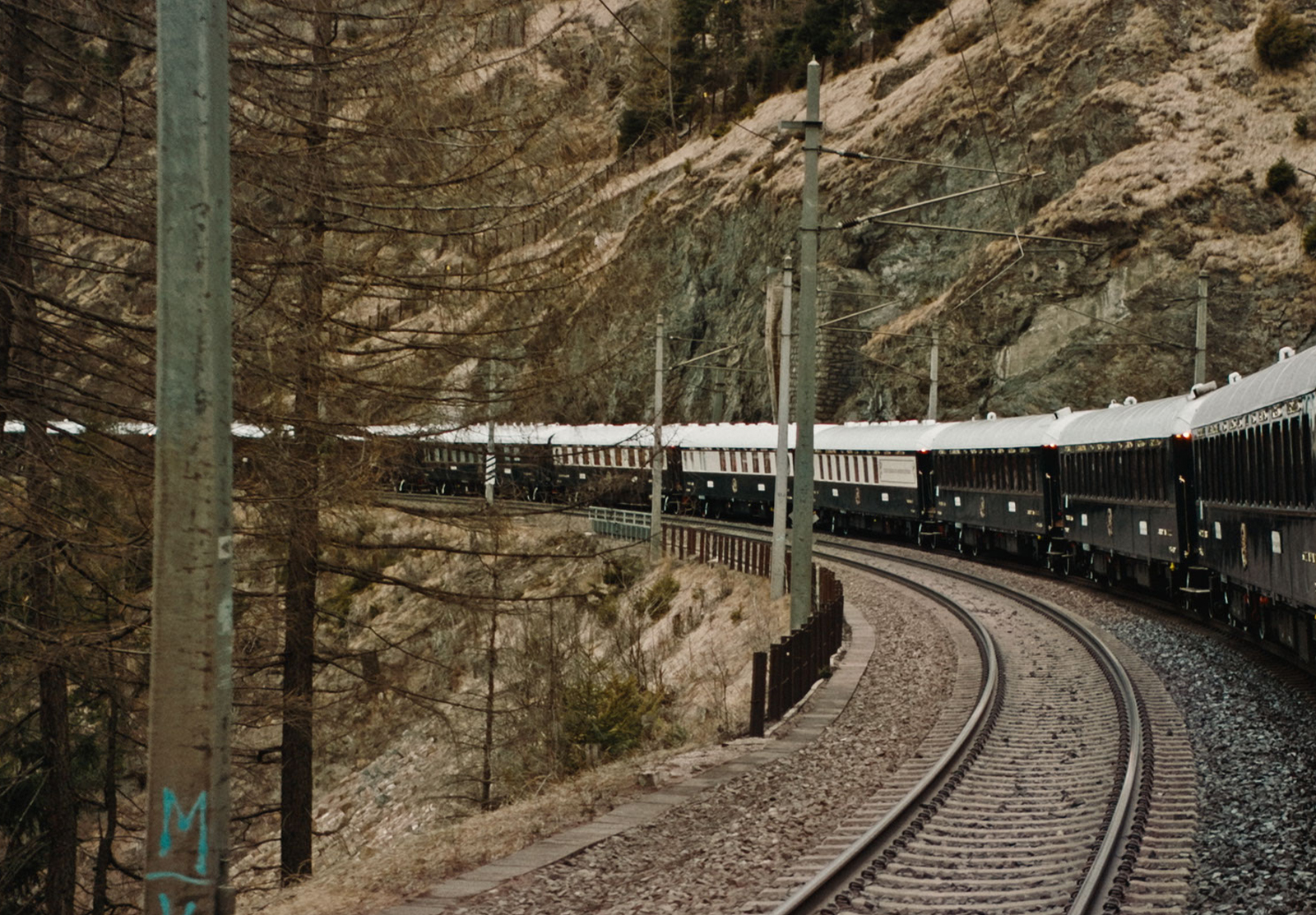 BELMOND - WRITERS ON THE RAILS