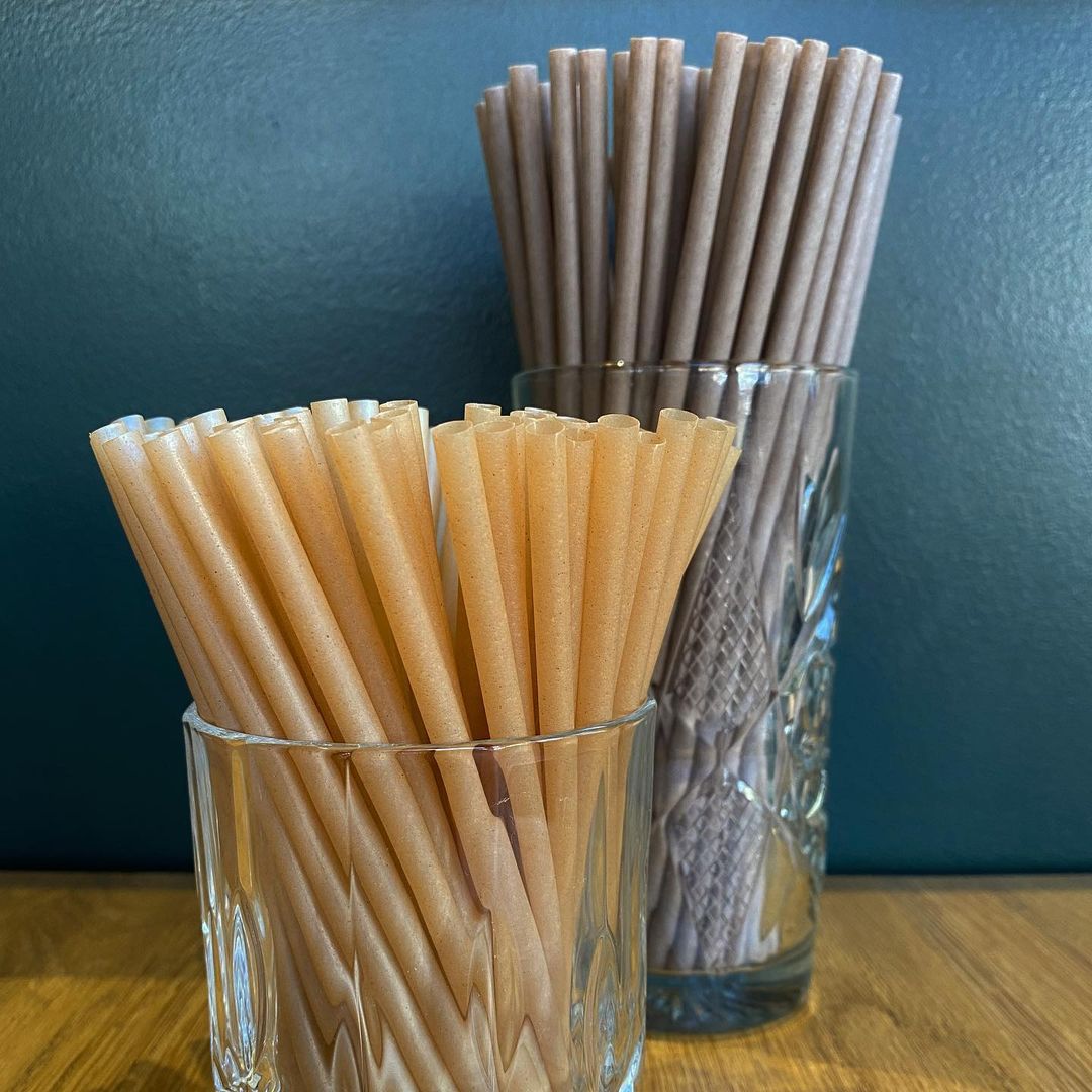 Collections de pailles en canne à sucre et en marc de café