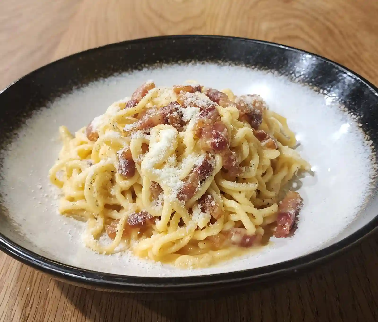 spaghetti carbonara pasta