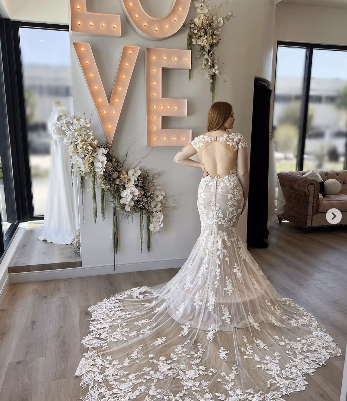 Is Shopping for Your Wedding Dress Online a Good Idea?