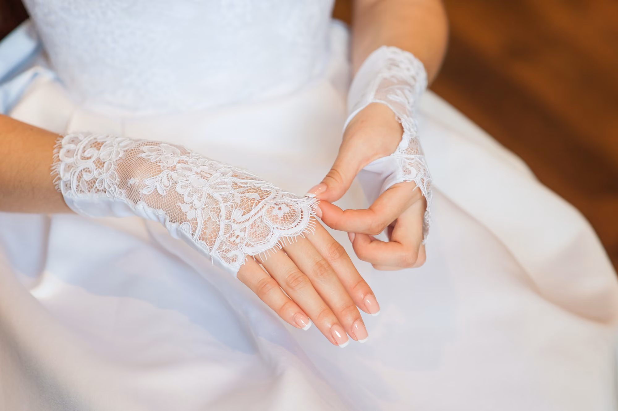 Accessory Talk: How to Match Gloves to Your Wedding Dress