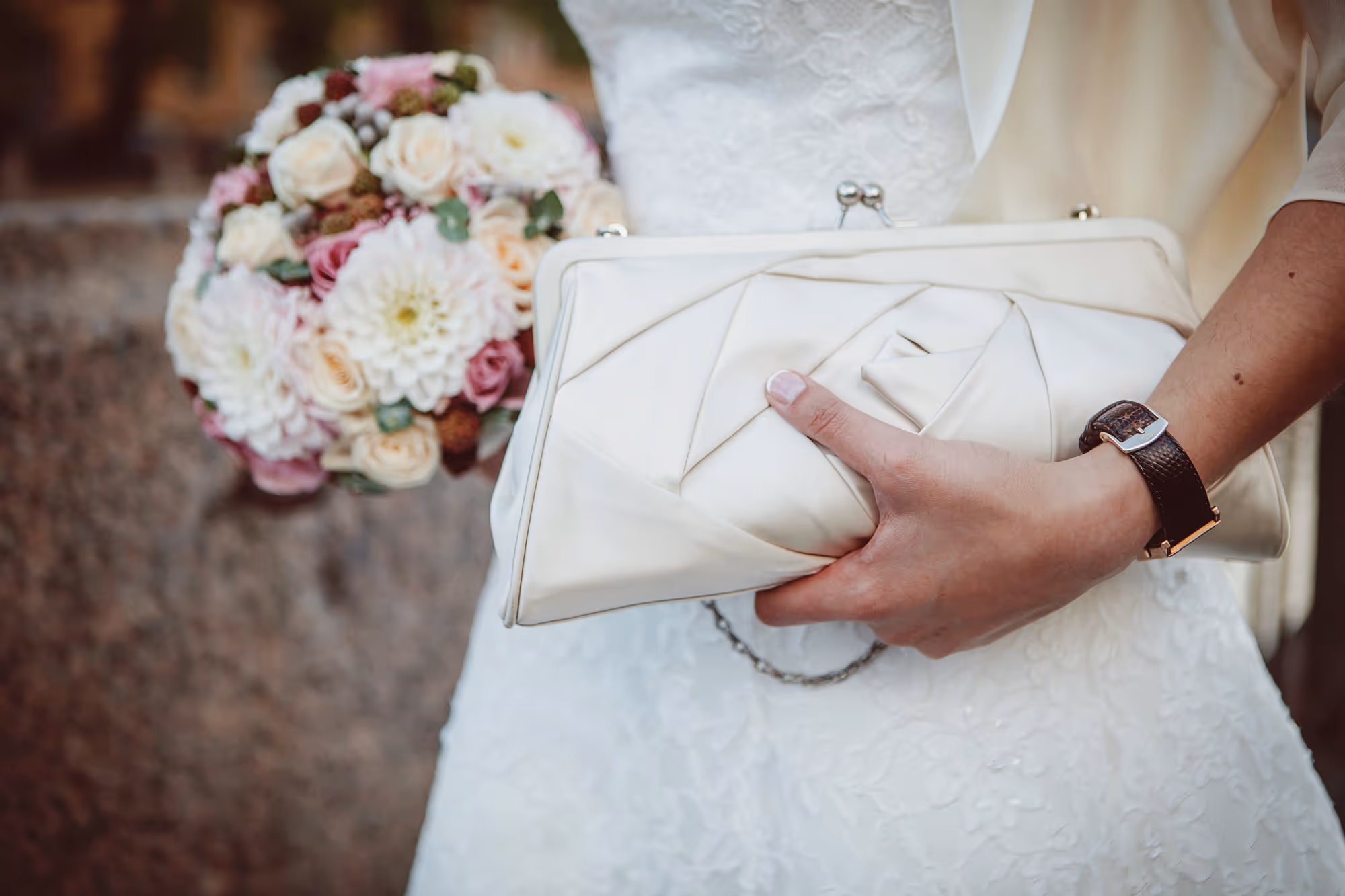 Carrying a Clutch? How to Pick the Best Style for Your Wedding Dress