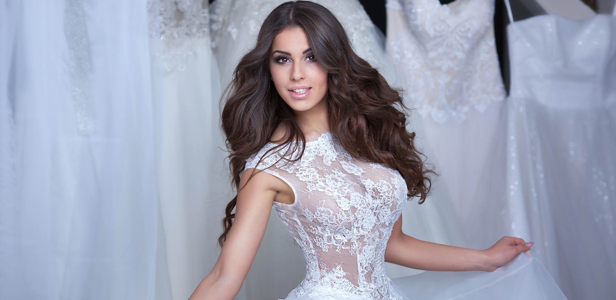 What Is a Bridal Trunk Show (and Why Brides Shouldn’t Miss Them)