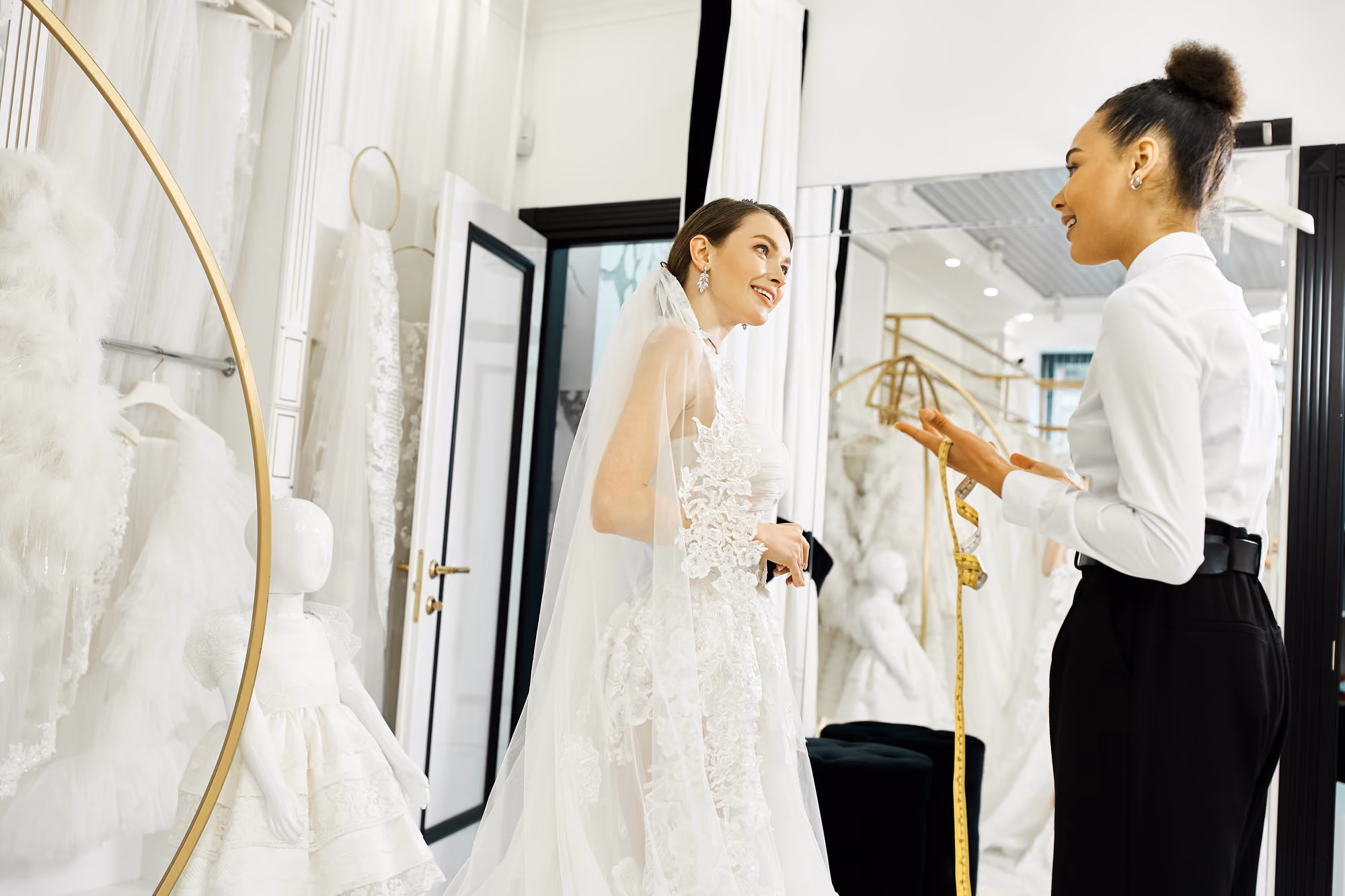 Trunk Show Etiquette: What Brides Should (and Shouldn’t) Do